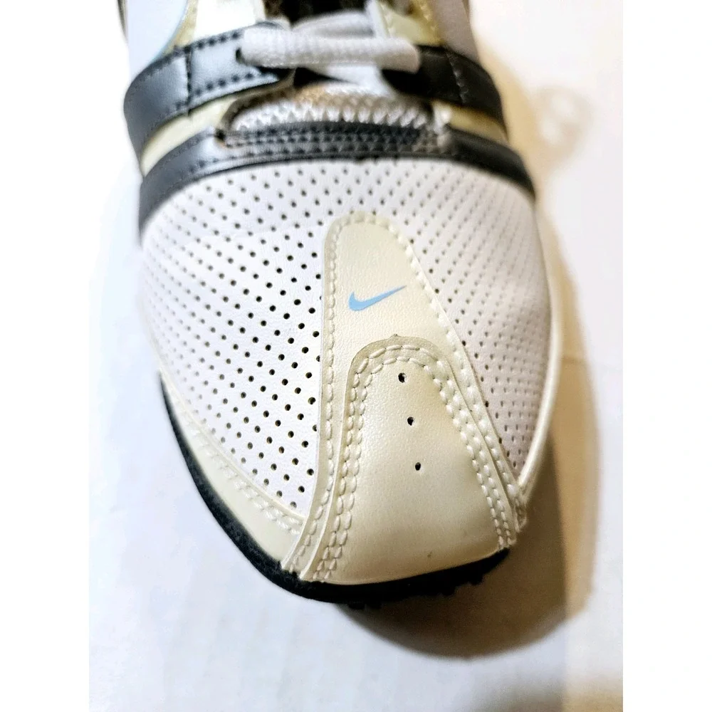Nike Women's Air Strike Turf Shoes Size‎ 7
